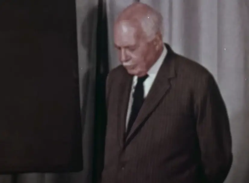 Still of Lawrence Bragg