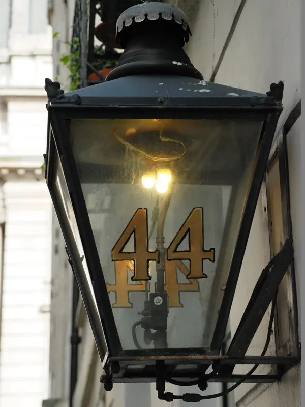 A Gas Light at Crown Passage in London