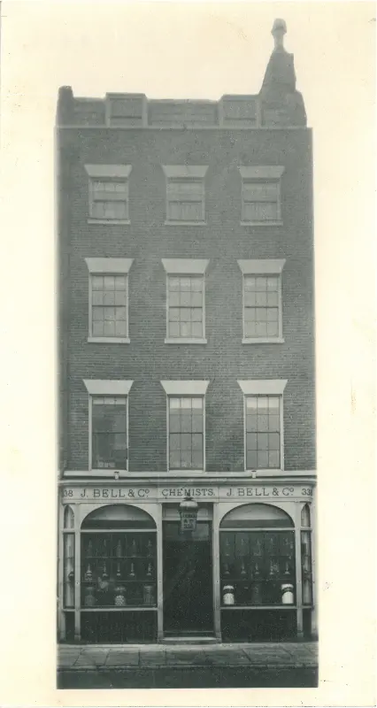 338 Oxford Street shopfront